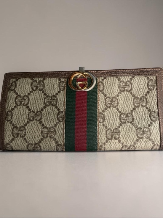 Gucci Handbags - Vintage Gucci GG Supreme Sherry Line Long Wallet - Green Leather Interior